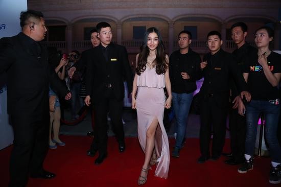 杨颖