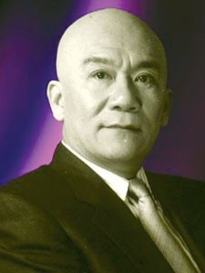 侯耀文