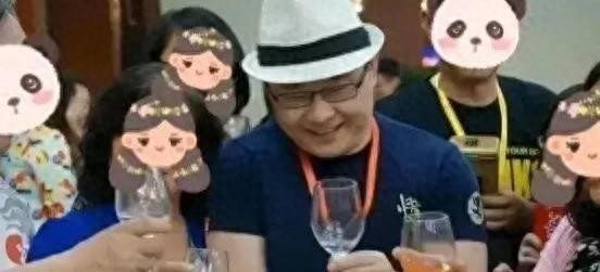 资本大佬和音乐才子的完美联姻，引爆全网热议！