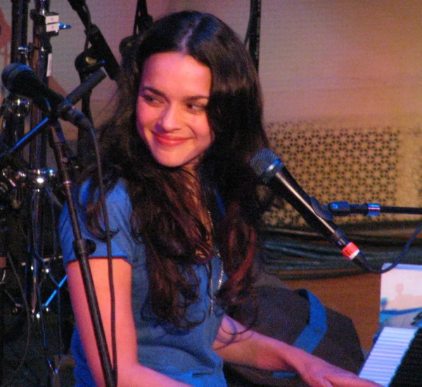 Norah Jones (Нора Джонс): Bioграфия артистки
