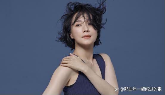 她不是因为热爱进入歌坛，也命运坎坷，但却成了“美声天后”