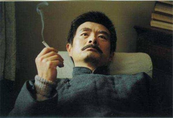 生命的意义何在？作家贾平凹、余华的回答，非常经典
