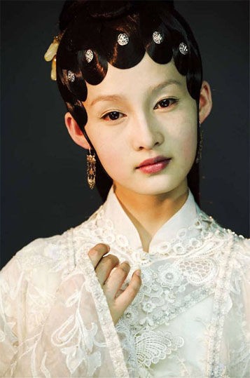 访谈：新《红楼》12拆 李沁 我为小宝钗感动