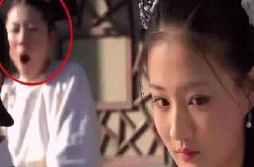 明星尴尬影视穿帮：最搞笑的当数《天外飞仙》里徐锦江的眉毛