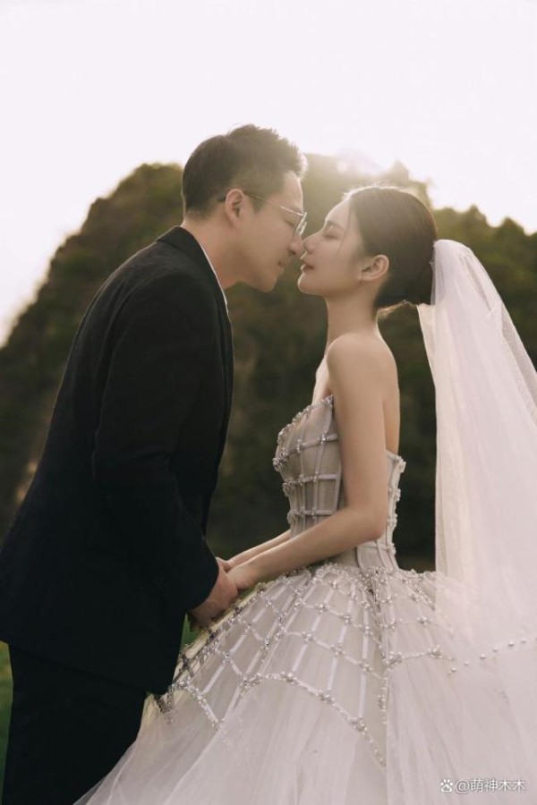 汪小菲马筱梅婚礼大合照 低调浪漫见证爱情