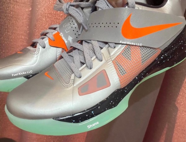 Nike,KD4,银河,全明星,FD2635-001 全明星 KD4 复刻实物泄露！日期曝光！