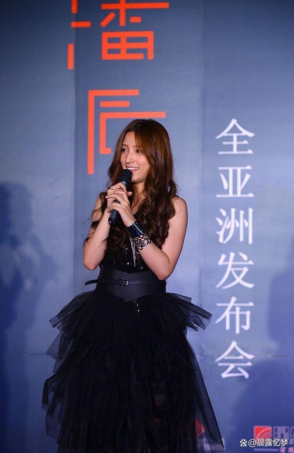 单依纯《歌手2025》首期第一名 原创实力惊艳全场
