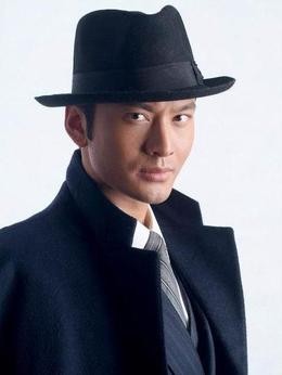 许文强(黄晓明饰演)