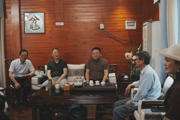 武汉名人协会调研东方泰格置业共谋创新发展新路径