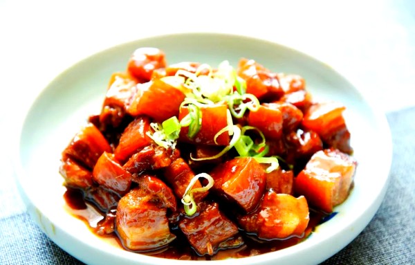 红烧肉：中华美食文化的璀璨明星