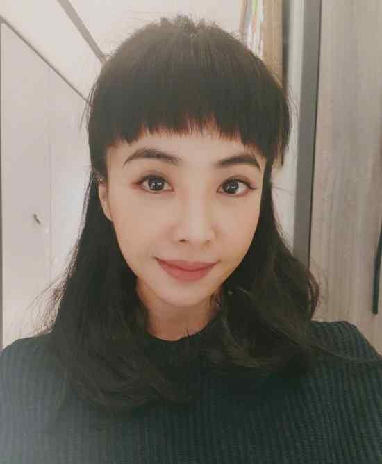 蔡依林见粉丝疯抢专辑 机智回应：抢红包的感觉