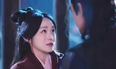 爱情的戏剧性，总让人琢磨不透。就在娱乐圈里，这对姐弟恋似乎又