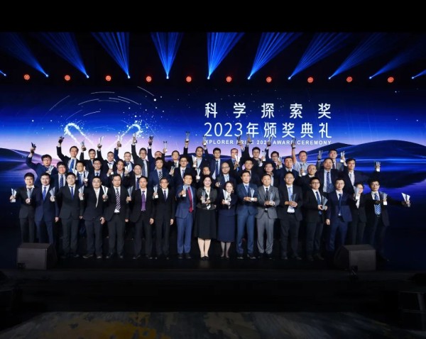 未来的聚光灯下，他们是最耀眼的明星