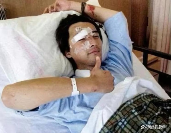胡歌《幸福的拾荒者》，平实的笔触，讲述2006年夏天车祸