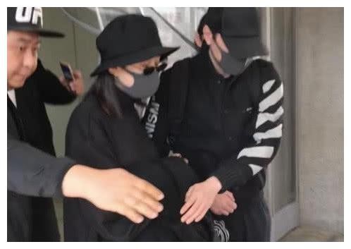 赵丽颖嫁给冯绍峰不是因为爱情?闪婚原因被扒出,网友纷纷喊心疼