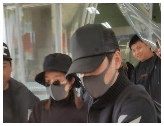 赵丽颖嫁给冯绍峰不是因为爱情?闪婚原因被扒出,网友纷纷喊心疼