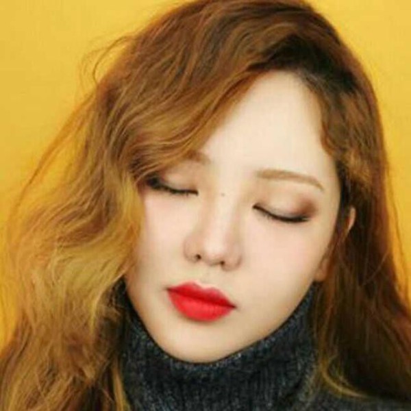 3种90年代的美妆潮流，没想到今天依旧能这么火