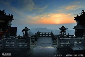 武汉到武当山动车二日游 武当山好玩吗？ 武当派张三丰