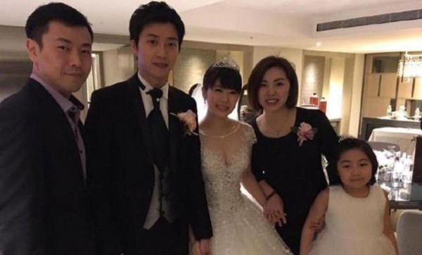 中国夫妻加入日本国籍，妻子是福原爱私人教练，丈夫曾碾压马龙