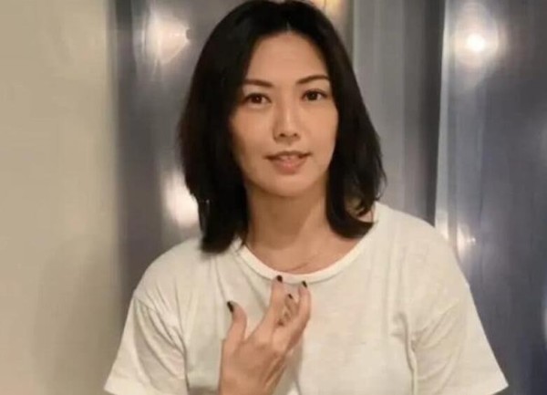 孙燕姿近照