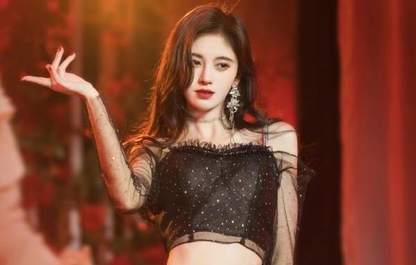 网络影响力排名前五的五位女演员，鞠婧祎郑爽上榜，第一不是杨幂