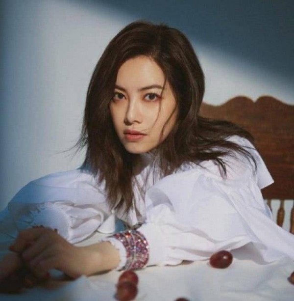 她曾是天后级歌手，一人就能养活半个娱乐公司，后被雪藏靠商演谋生
