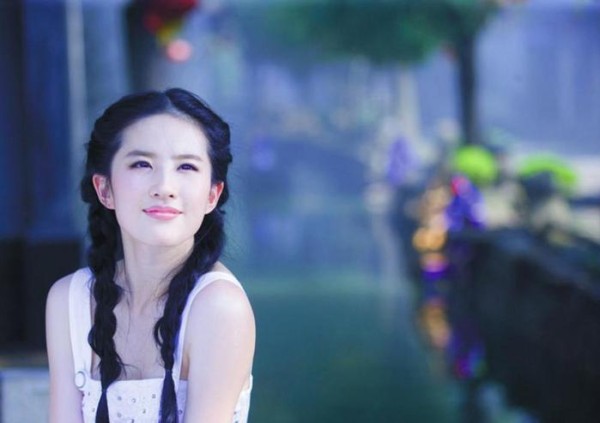亚洲公认6大女神, 杨幂赵丽颖上榜, 最后一位美若天仙