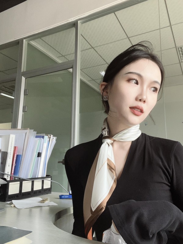 91CG吃瓜中心：娱乐八卦新阵地，捕捉娱乐圈最新动态！