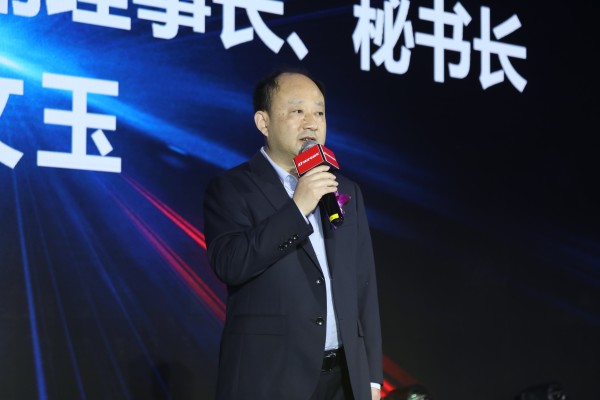 著名影视明星胡军硬核代言 绿佳电动车迈入品牌高速发展新时代