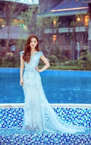 31岁赵丽颖虽然美，但这个缺陷很致命，整形医生都表示：不能动