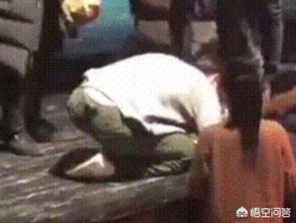 普通人崇拜明星是一种什么心理？有哪些心理学知识可以解释？