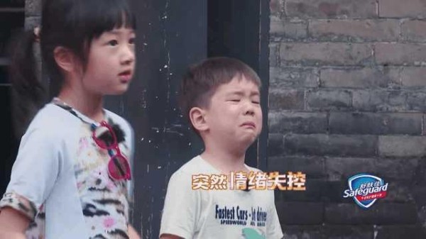 《爸爸5》吴尊儿子的一个小举动告诉你，豪门和明星家教的区别