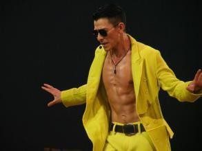 没上过大学却大红大紫的十大明星，最后一位有几人超越？