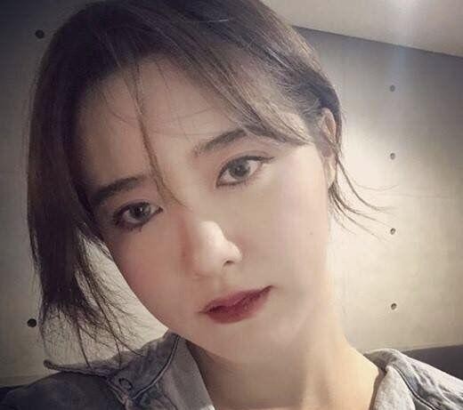 一胖毁所有！“韩版杉菜”具惠善出席活动面容僵硬身材走样