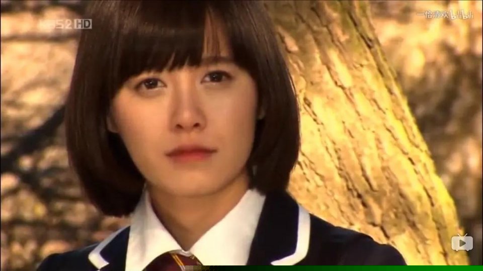 韩国杉菜甩沈月几条街，嫁小鲜肉住豪宅，如今胖20斤变化大