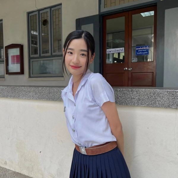 Tu Tontawan就读于泰国第一学府朱拉隆功大学的牙医学专业(图片来源:IG)