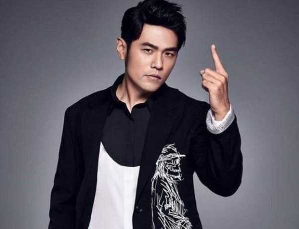 罗志祥经历丧父之痛后，周杰伦为了鼓励他写了一首歌，火了14年