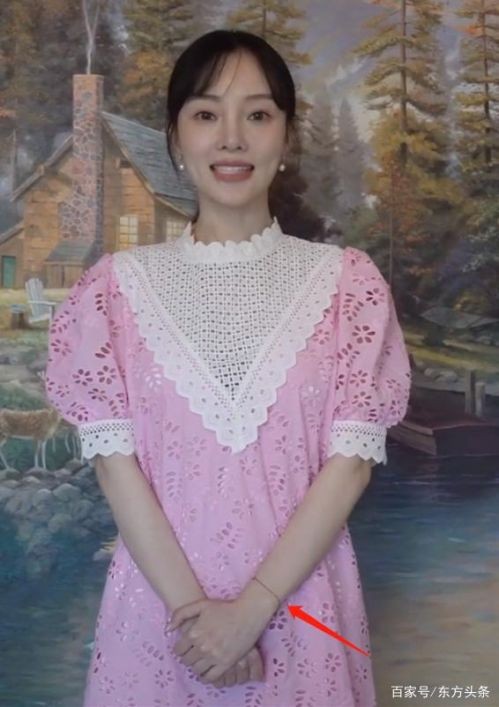 李小璐关注薛之谦什么情况？李小璐复出为何第一时间关注薛之谦