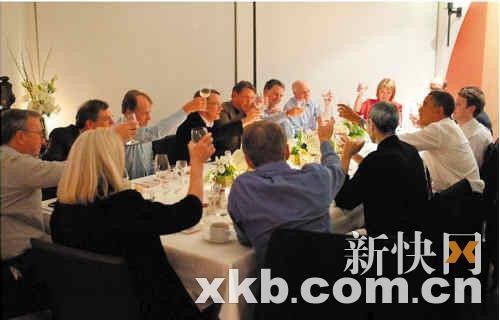 2011年2月17日，美国总统奥巴马与乔布斯等科技行业领袖共进晚餐。