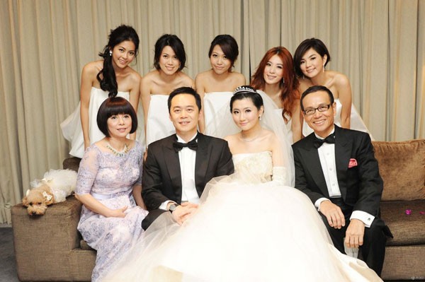 Selina大婚受祝福 婚礼现场数度落泪终圆满