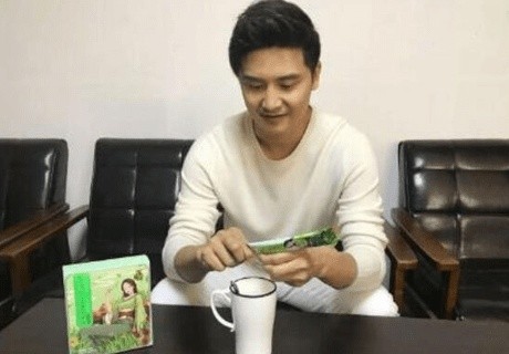 赵丽颖近况曝光2018，赵丽颖实力碾压杨幂狂甩迪丽热巴？