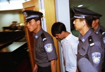 歌手红豆猥亵男童使娱乐圈丑闻升级（图）