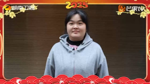 哇塞，晓华说在湖南卫视春晚上等着我们，难道是要把理发店开到晚会现场吗？