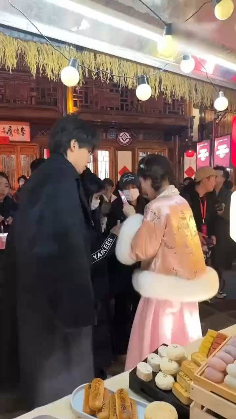 常德的小伙伴太幸福了，能近距离看到任敏罗一舟张颜齐同框！