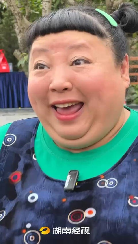 工作累了一天想要放松，看看轻松又治愈的乡村喜剧再合适不过