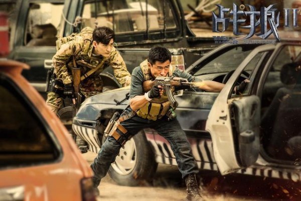 《战狼2》上映首日破国产电影票房纪录明星纷纷点赞
