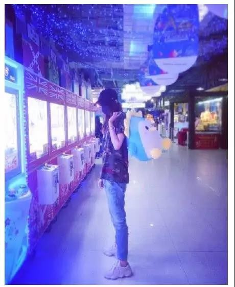 主动公开恋情，优质偶像又被发现抽烟，鹿晗还是顶级流量小生吗