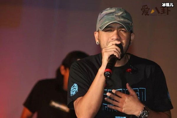 为什么小宇是禁歌？ 小宇是张震岳唱给谁的歌