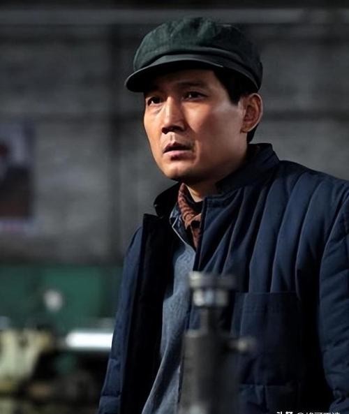 实力派演员李崇霄：演艺生涯及人生轨迹追忆