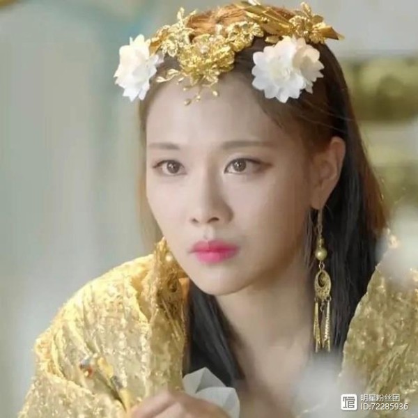 原来王霏霏还演过电视剧，只是造型一言难尽，谁认得出来？